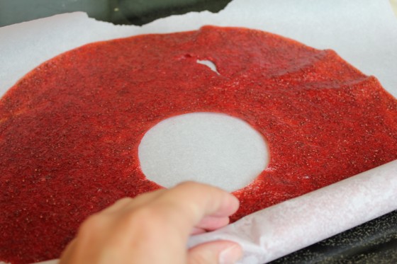 dehydrator fruit roll parchment paper