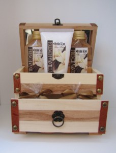 French Vanilla Bath Set