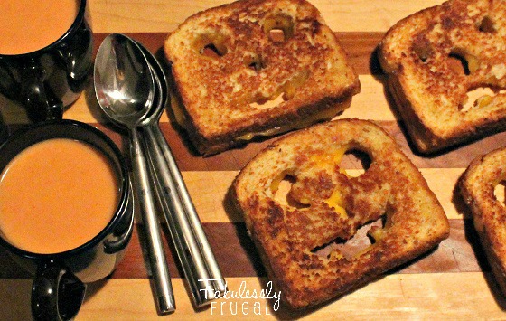 Jack-O-Lantern-Grilled-Cheese-2