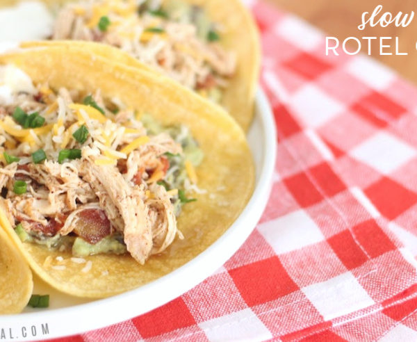 Crock Pot slow cooker Rotel chicken recipe