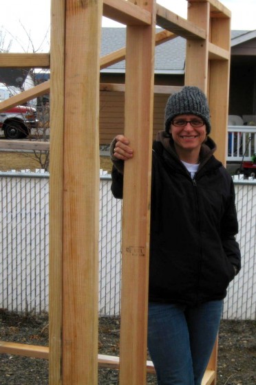 DIY greenhouse builder Dana from FabulesslyFrugal