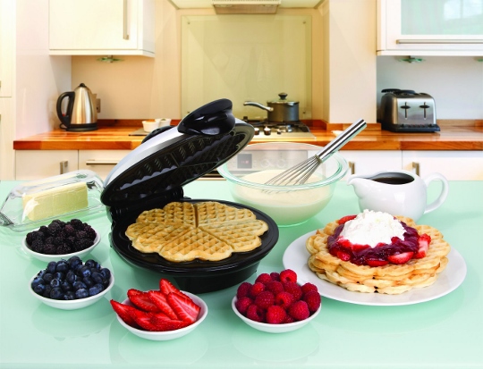Eco Friendly Heart Shaped Waffle Maker (540x413)