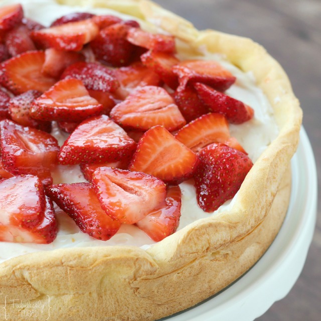 Strawberry Cream Puff Pie Recipe