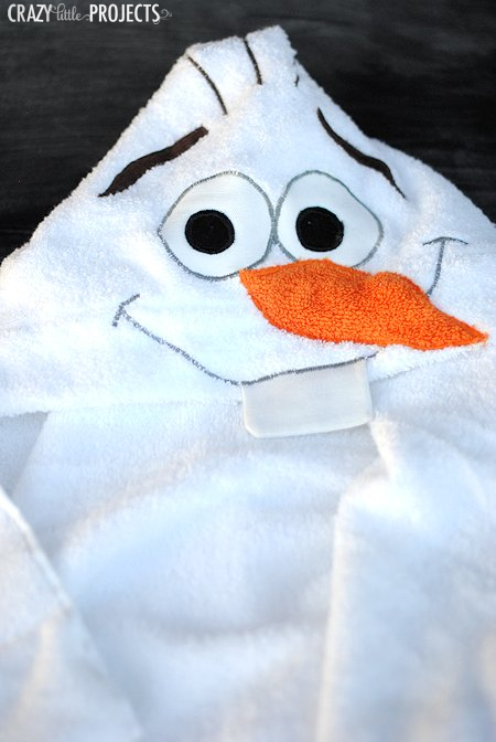 Olaf the Snowman Hooded Towel