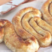 Halloween recipe: puff pastry intestines