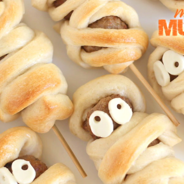 Easy Halloween dinner party - Meatball Mummies recipe