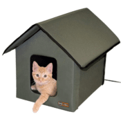 Amazon: Outdoor Kitty House $35 (Reg. $66.10)