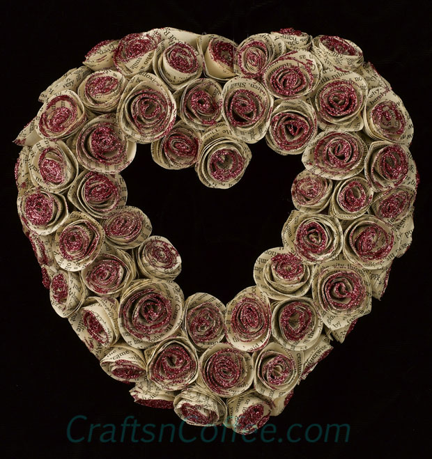 DIY paper heart valentine wreath