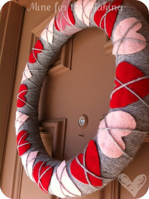 Heart argyle Valentine's wreath