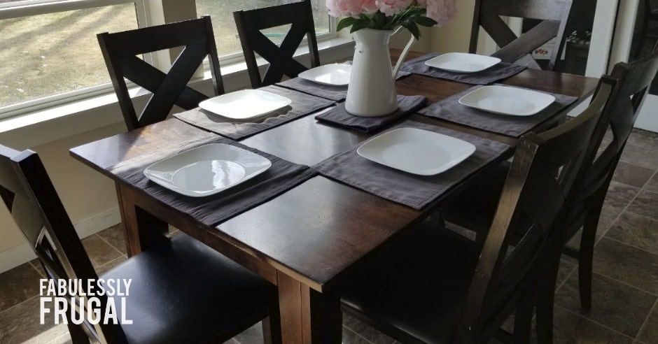 Dinner table with place clothes