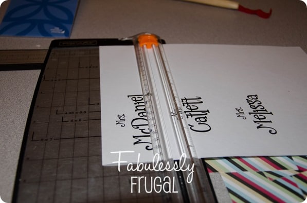 Cutting out fonts for diy post it note holder