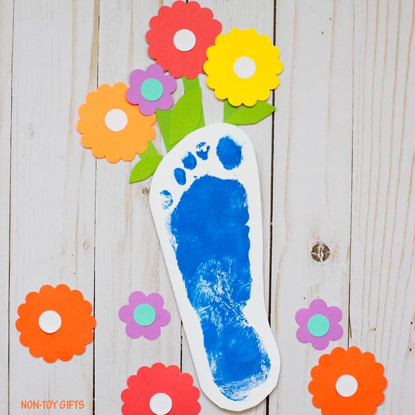 Footprint flower card for Mother's day