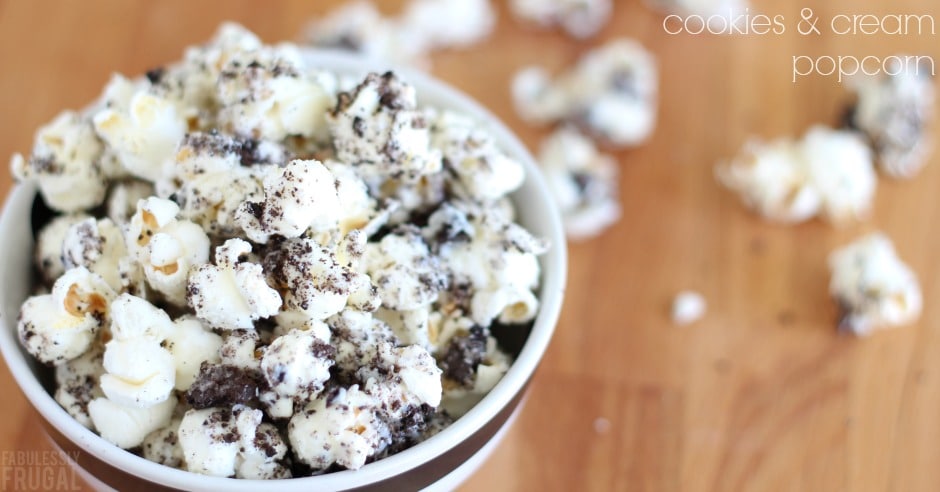 Cookies and cream oreo popcorn