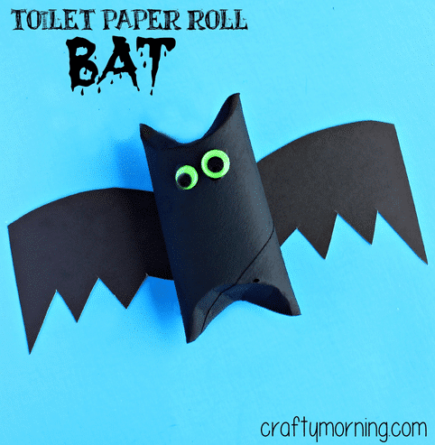 Toilet roll bat kid-friendly halloween decorations