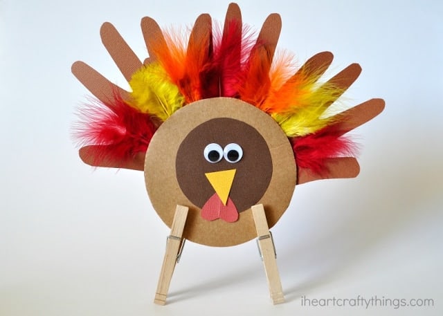Turkey made from paper, cardboard, and clothes pins