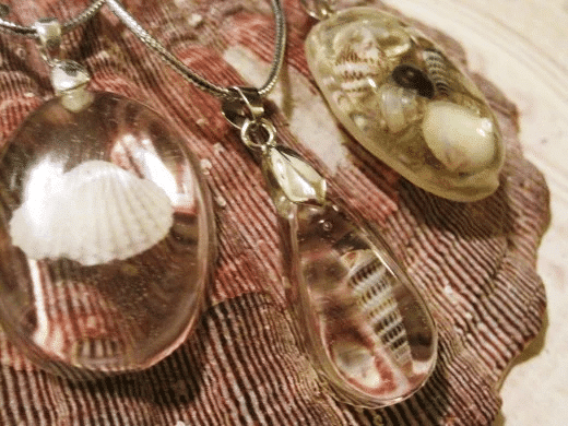 Seashell resin necklaces
