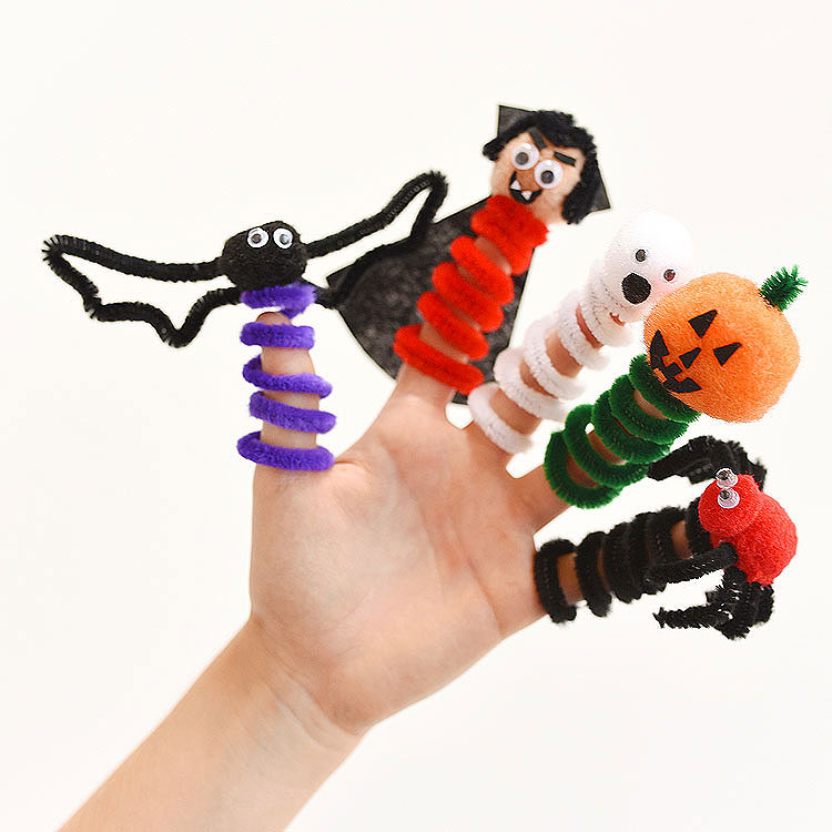 5 finger puppets for Halloween