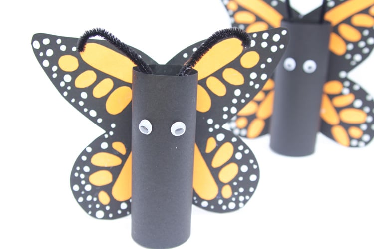 Paper roll monarch butterflies