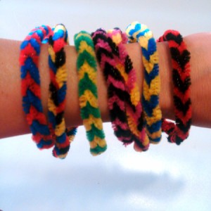 Pipe cleaner crafts bracelets