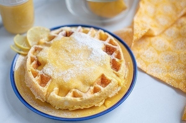 Chaffle with lemon curd topping