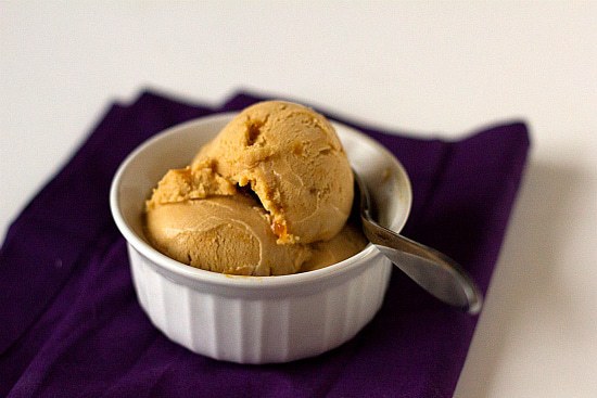 Caramel colored scoops of ice cream