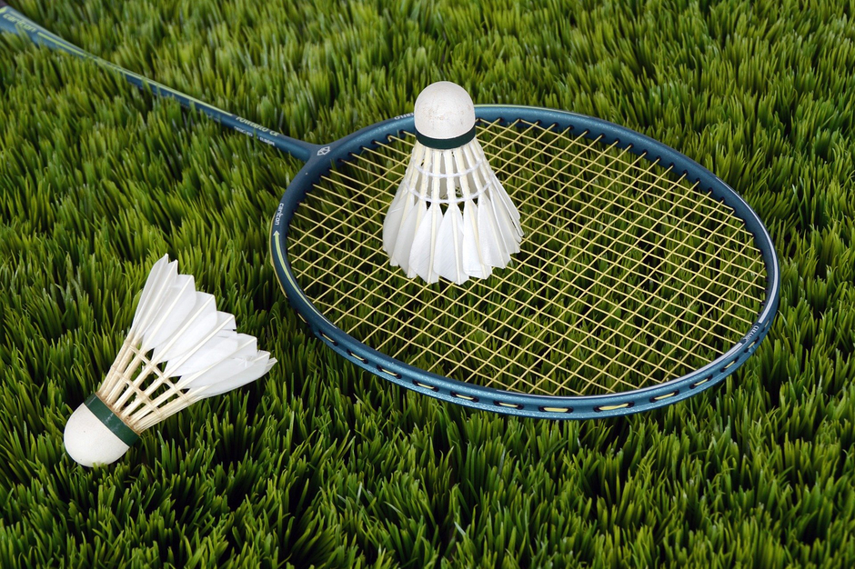 Badminton racket with birdies