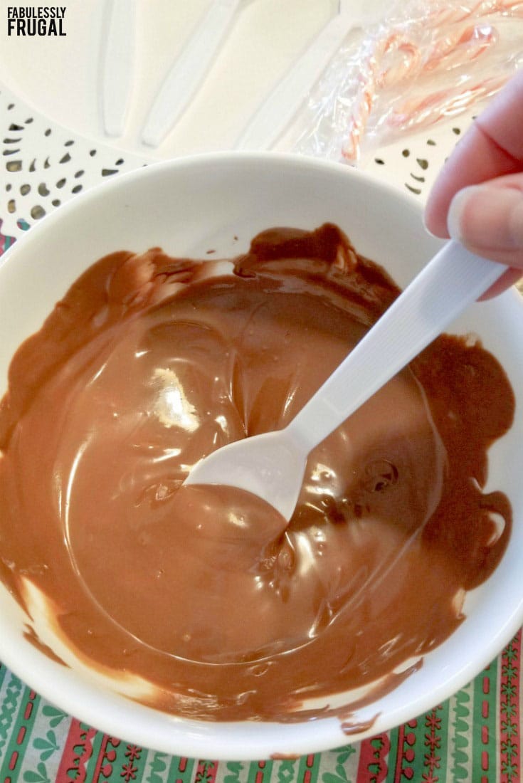 Dipping hot chocolate spoons