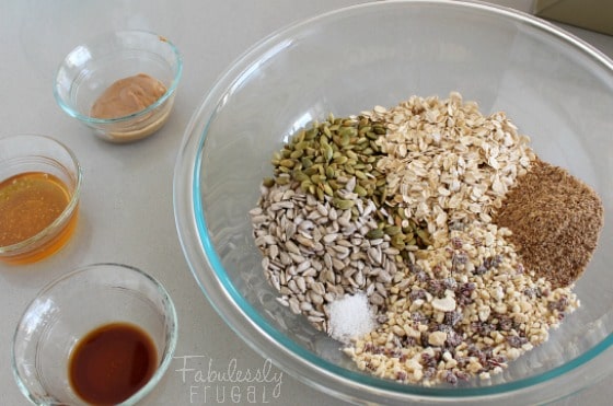 ingredients for healthy trail mix bar