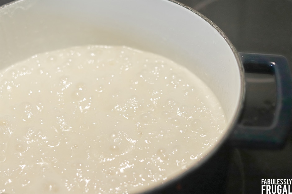 Boiling sugar and cream mixture