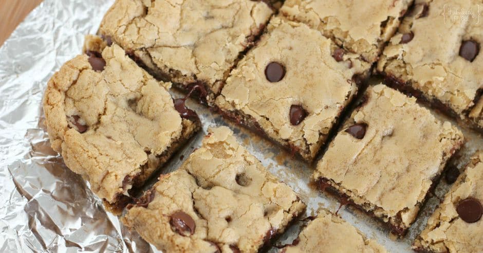 easy chocolate chip cookie bars recipe
