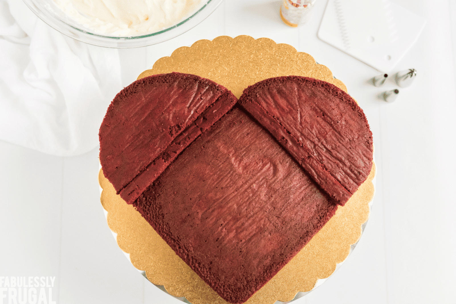 How to make a heart cake