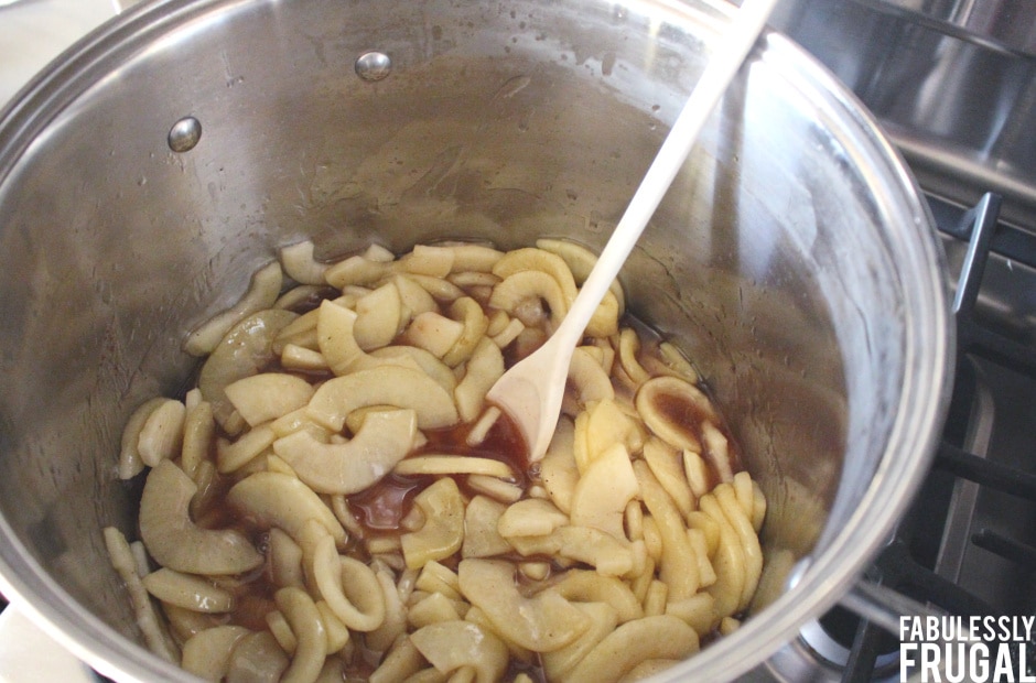 Mixing apple pie filling ingredients