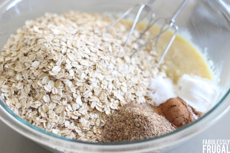 Oatmeal muffin ingredients