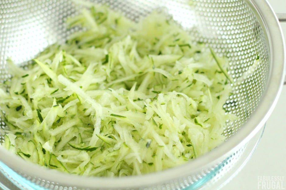 how to remove the liquid from shredded zucchini