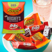 265-Count REESE'S, HERSHEY'S and KIT KAT Assorted Milk Chocolate Candy...