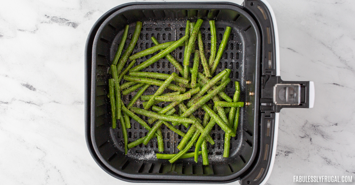 green beans in the air fryer basket