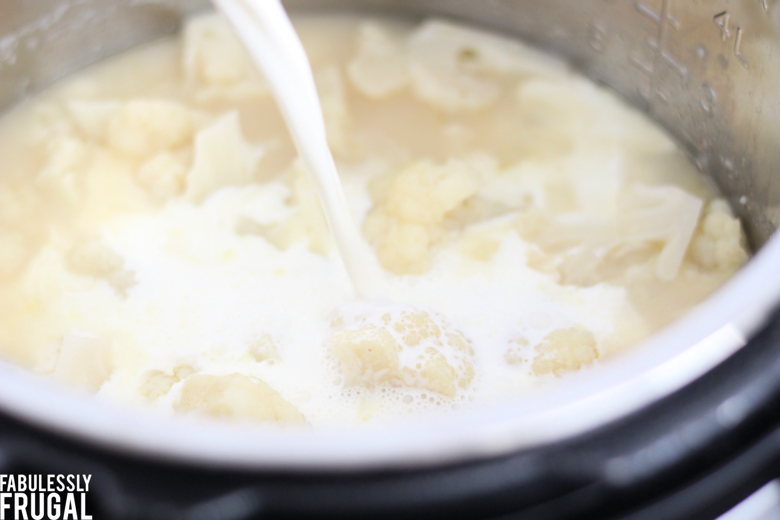 easy cauliflower soup in instant pot