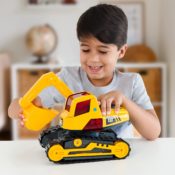 CAT Power Action Crew Battery Operated Excavator with Lights and Sounds...