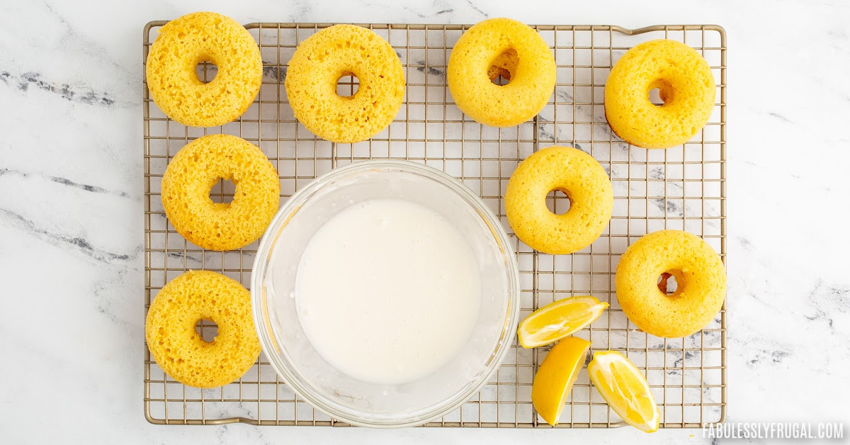homemade lemon glaze for lemon donuts