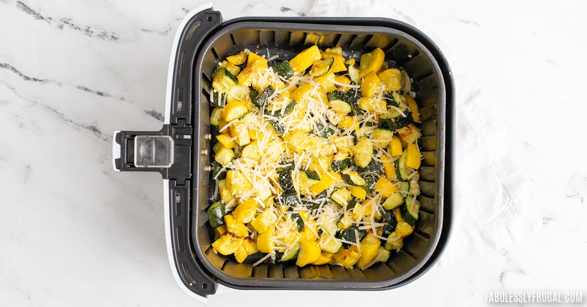 how to air fry summer squash with parmesan