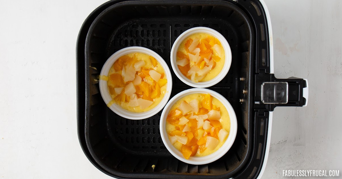 air fryer cobbler ramekins with peaches and pears