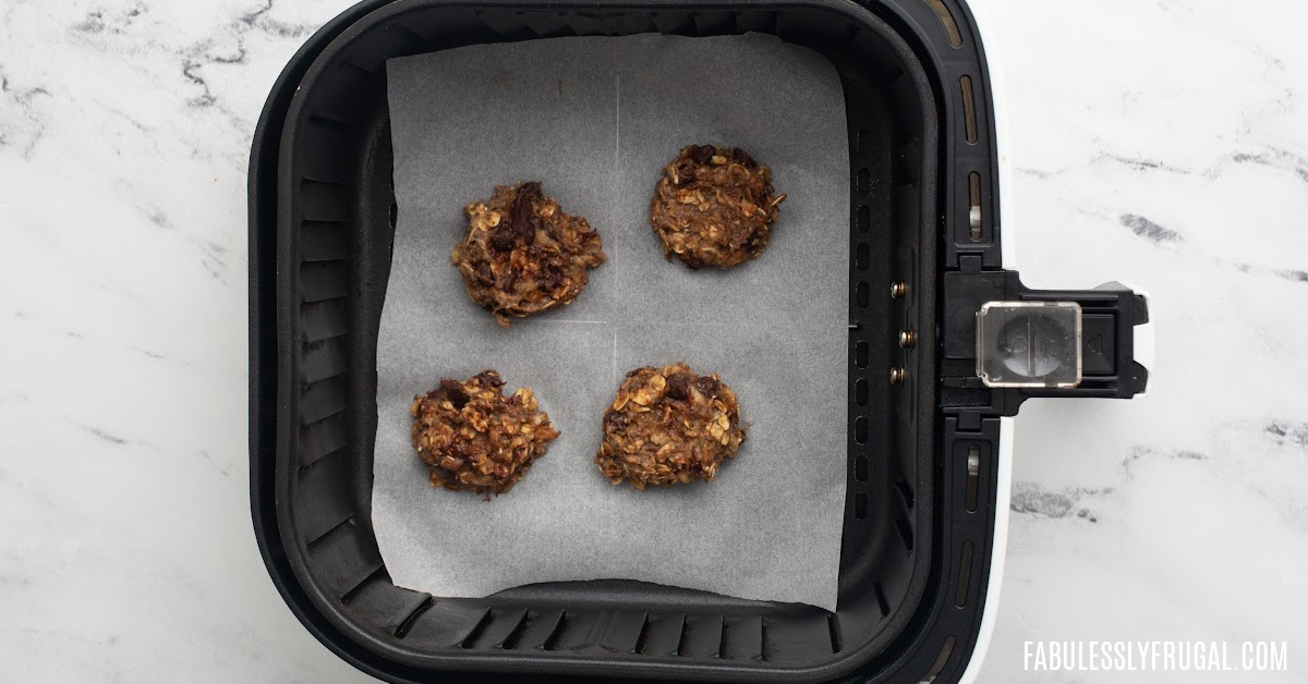 Can You Put Parchment Paper In An Air Fryer?