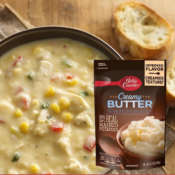 FOUR Boxes of 7 = 28 Packs of Betty Crocker Homestyle Creamy Butter Potatoes...