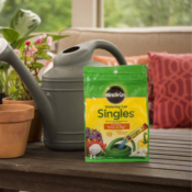 24-Pack Miracle-Gro Watering Can Singles All-Purpose Water-Soluble Plant...