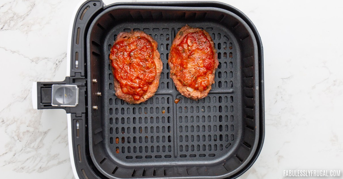meatloaf patties in air fryer basket