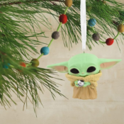 Hallmark Star Wars: The Mandalorian The Child Grogu Funko POP! Christmas...