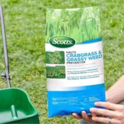 Scotts Halts 5,000 sq. ft Crabgrass & Grassy Weed Preventer as low...