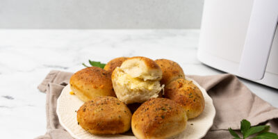 Air fryer garlic rolls
