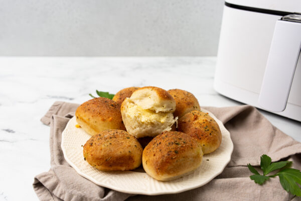Air fryer garlic rolls