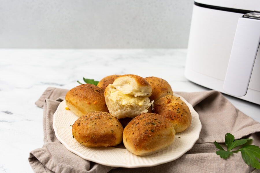 Air fryer garlic rolls